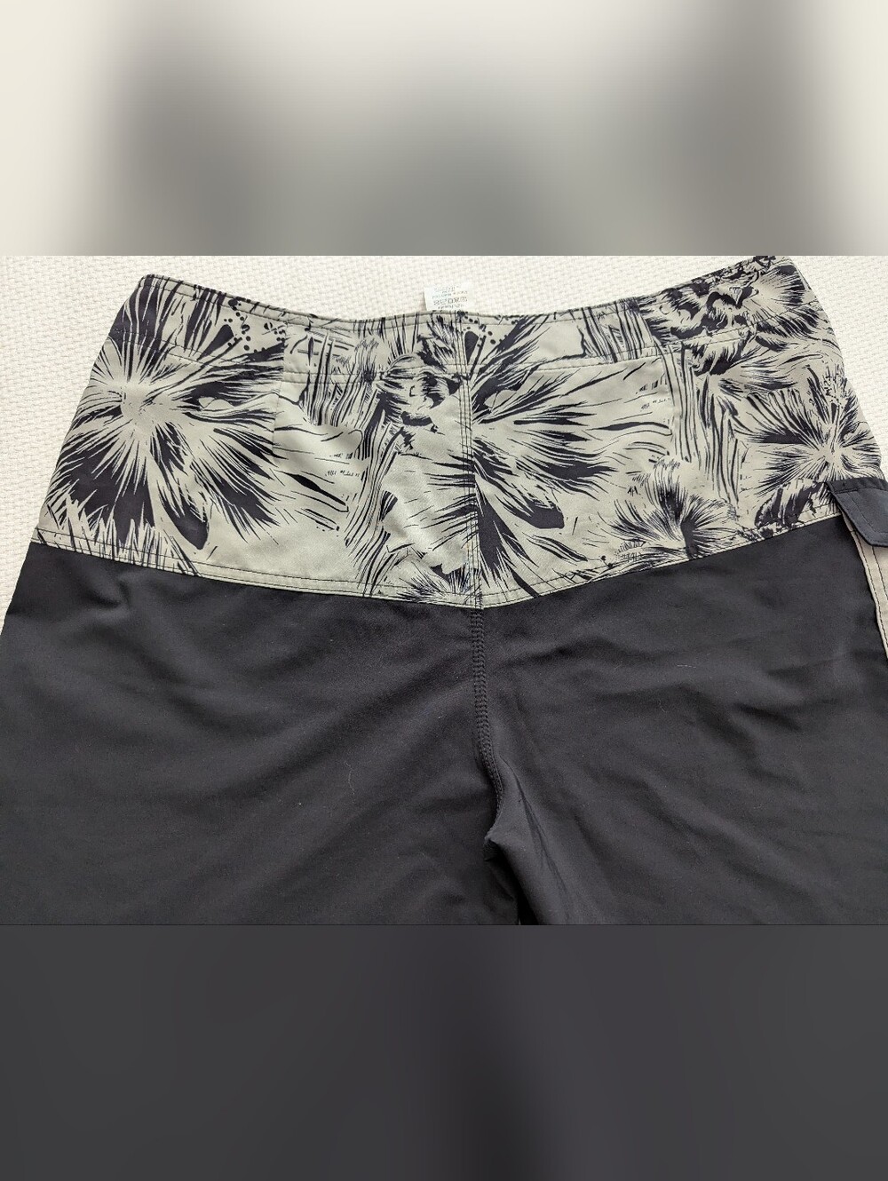 OAKLEY Mens Sz.36 Waist Boardshorts/Surf/Swim - Picture 6 of 7